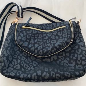 Euc lady boss shoulder bag with strap